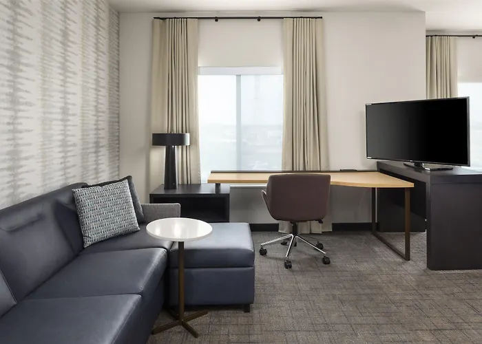 By Marriott East Hotel Peoria